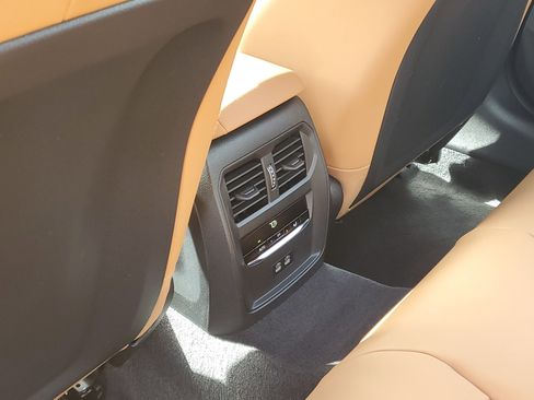 New 2026 BMW 330i xDrive Sedan w/ Premium Package image 25