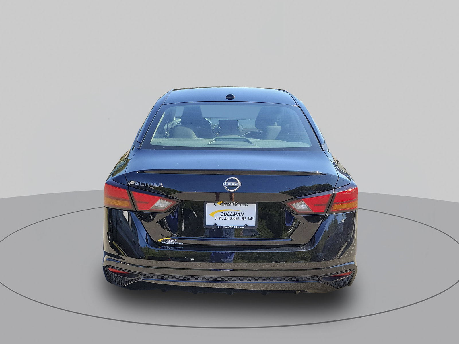 Used 2025 Nissan Altima 2.5 SV FWD image 4