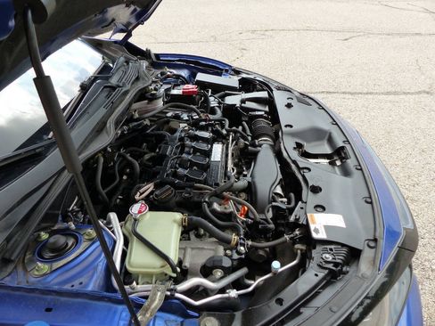 Used 2019 Honda Civic EX image 17