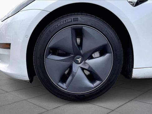 Used 2020 Tesla Model 3 Long Range image 10