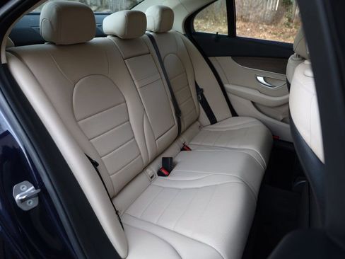 Used 2019 Mercedes-Benz C 300 4MATIC Sedan image 22