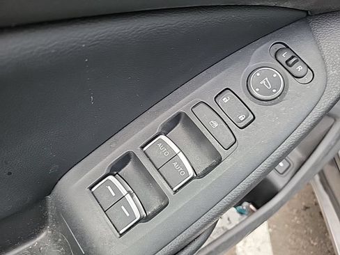 Used 2018 Honda Accord Sport image 15