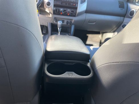 Used 2012 Toyota Tacoma 4x4 Access Cab V6 image 22