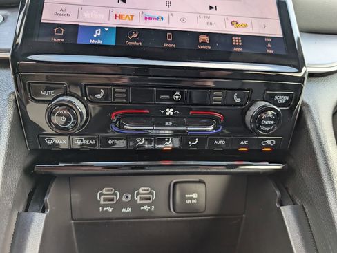 New 2025 Jeep Grand Cherokee Limited image 26