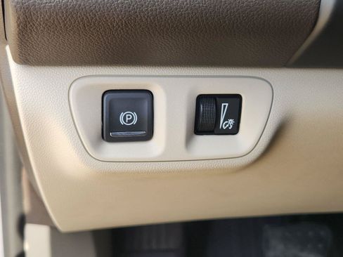 Used 2019 GMC Acadia Denali w/ Technology Package FWD image 18