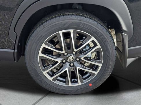 New 2026 Toyota Corolla Cross XLE image 12