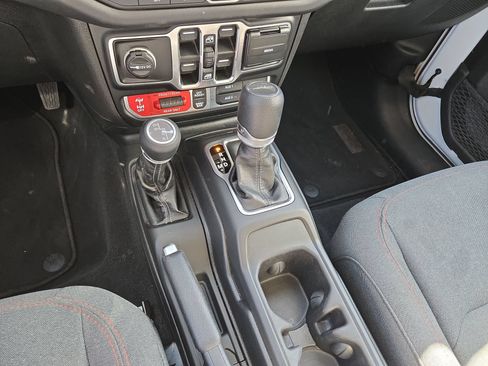 Used 2026 Jeep Gladiator Rubicon AWD/4WD image 22