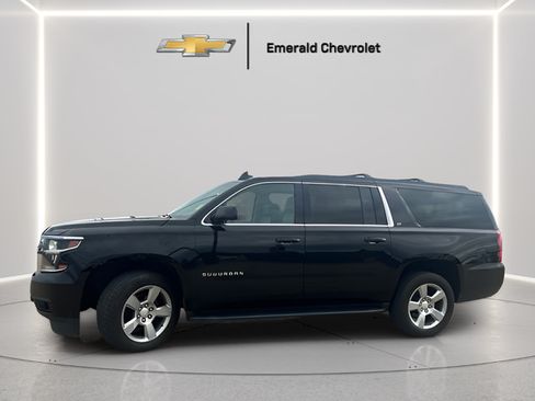 Used 2018 Chevrolet Suburban LT AWD/4WD image 3