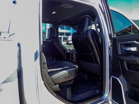 Used 2024 RAM 3500 Laramie w/ Night Edition image 30