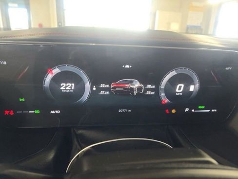 Used 2025 Dodge Charger Daytona Scat Pack w/ Track Pack AWD/4WD image 17