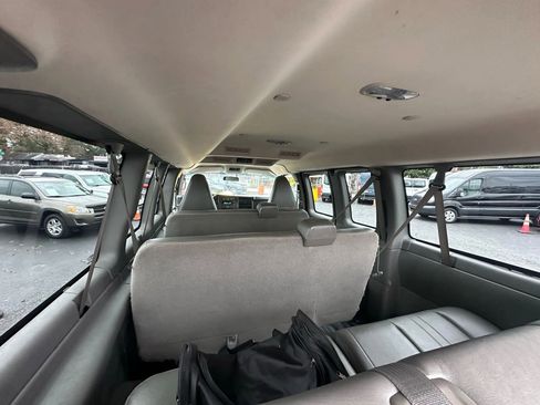 Used 2017 Chevrolet Express 2500 LS image 21