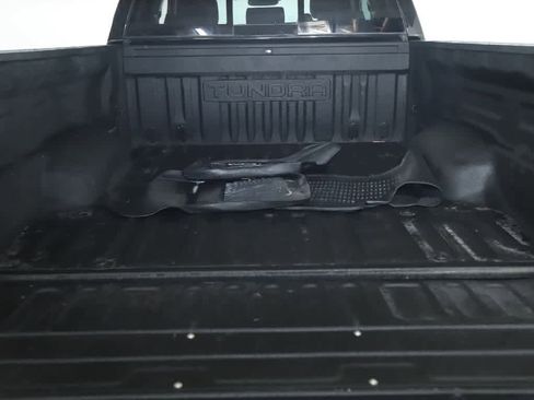 Used 2019 Toyota Tundra SR5 w/ SR5 Upgrade Package AWD/4WD image 29