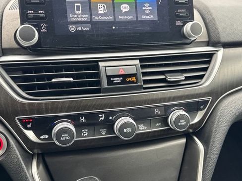 Used 2021 Honda Accord EX-L image 11