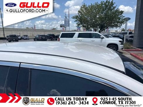 Used 2017 Ford Taurus Limited FWD image 4