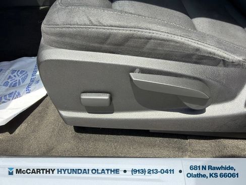 Used 2015 GMC Canyon SLE w/ SLE Convenience Package AWD/4WD image 23