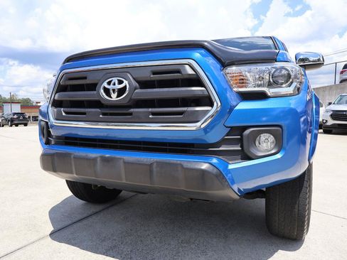 Used 2016 Toyota Tacoma SR5 RWD image 30