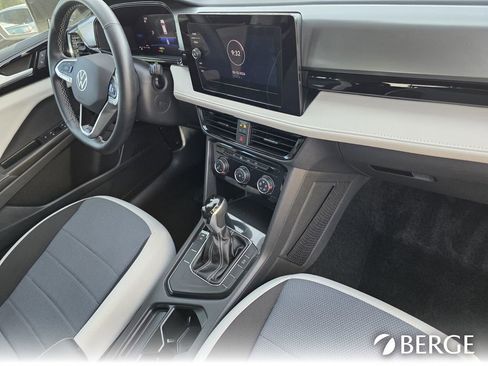 Used 2025 Volkswagen Taos S image 32