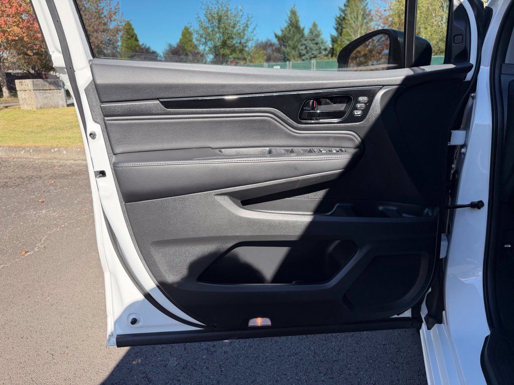 Used 2021 Honda Odyssey Touring image 12