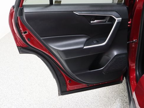 Certified 2025 Toyota RAV4 XLE FWD image 26
