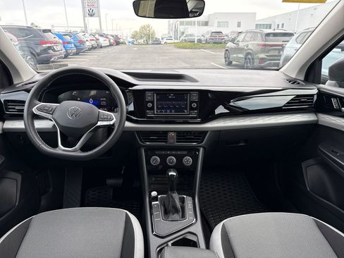 Certified 2023 Volkswagen Taos S FWD image 25