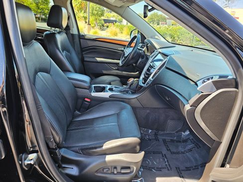 Used 2014 Cadillac SRX Performance w/ Driver Awareness Package FWD image 29
