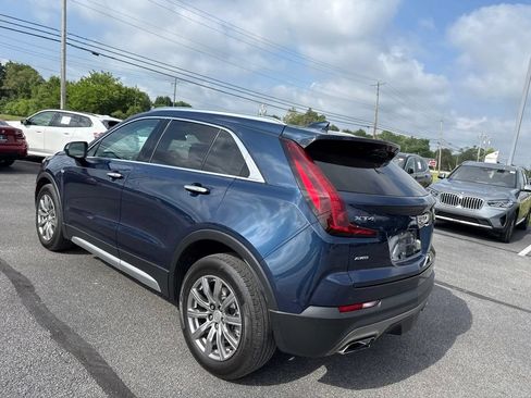 Used 2019 Cadillac XT4 Premium Luxury w/ Cold Weather Package AWD/4WD image 5
