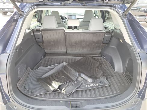 Certified 2020 Toyota RAV4 Limited image 6