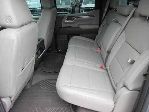 Certified 2024 Chevrolet Silverado 1500 LTZ image 17