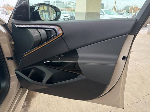 Used 2025 BMW X3 M50 w/ Premium Package image 27