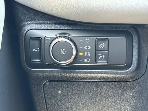 New 2025 Ford Explorer Active w/ Active Comfort Package image 21