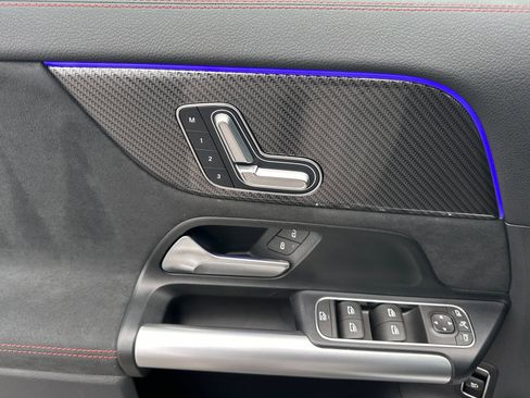 Certified 2025 Mercedes-Benz GLA 250 4MATIC image 11