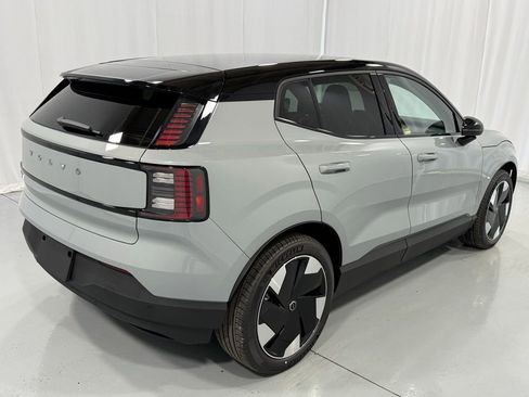 New 2025 Volvo EX30 Plus w/ Protection Package Premier image 6
