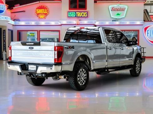 Used 2022 Ford F350 Lariat w/ Lariat Value Package AWD/4WD image 3