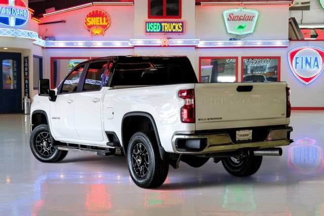 Used 2026 Chevrolet Silverado 2500 LT AWD/4WD image 4