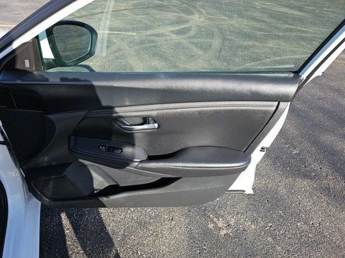 Used 2023 Nissan Sentra SV image 15