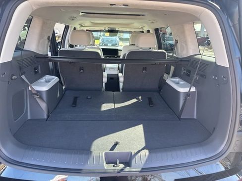 Used 2024 Hyundai Santa Fe Calligraphy image 12