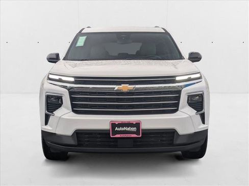 New 2026 Chevrolet Traverse LT image 8