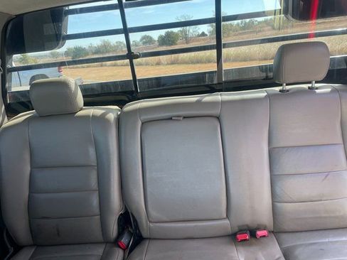 Used 2006 Ford F350 Lariat image 13