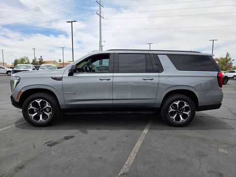 Used 2026 GMC Yukon XL AT4 w/ LPO, Floor Liner Package AWD/4WD image 3