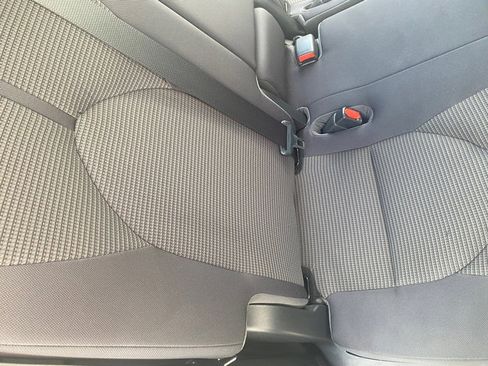 Used 2023 Toyota Highlander LE image 58