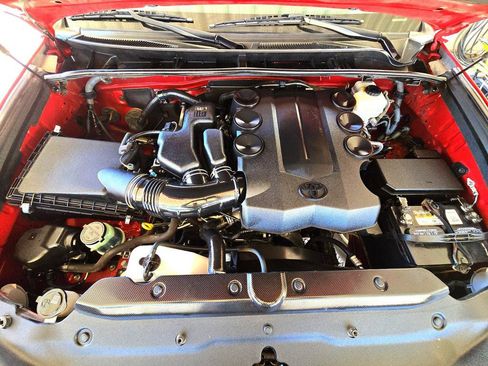 Used 2015 Toyota 4Runner SR5 image 31