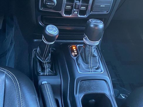 Used 2022 Jeep Wrangler Unlimited Sahara w/ Cold Weather Group image 12