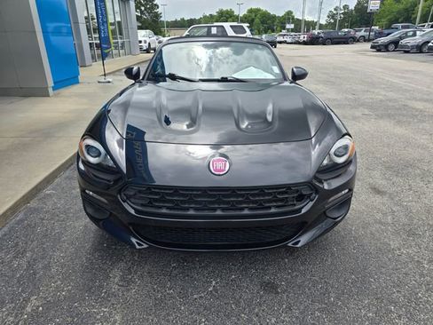 Used 2020 FIAT 124 Spider Classica w/ Technology Group RWD image 8