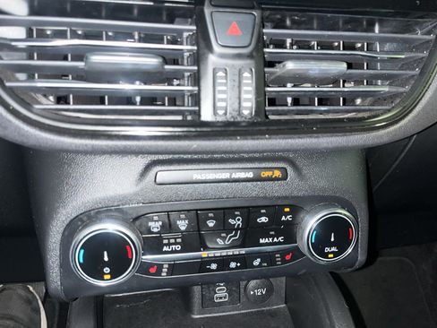 Used 2025 Ford Escape ST-Line Select AWD/4WD image 27