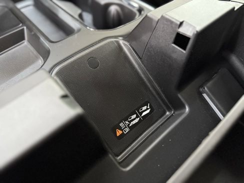 Used 2024 Chevrolet Silverado 1500 ZR2 w/ Technology Package image 47