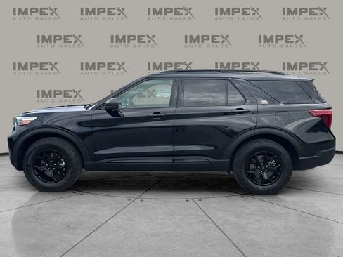 Used 2022 Ford Explorer Timberline image 2