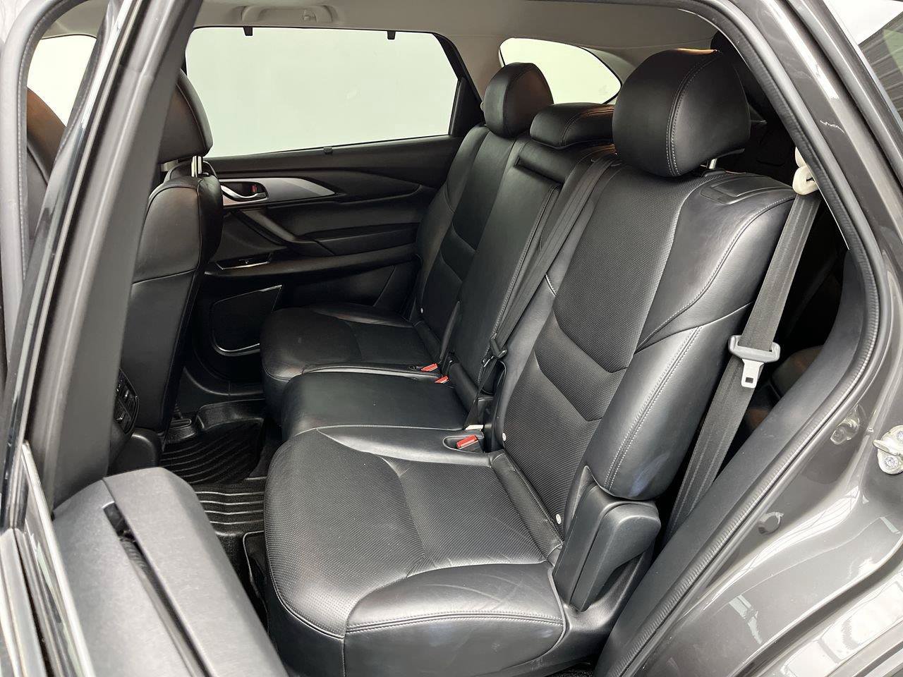 Used 2018 MAZDA CX-9 Touring w/ Touring Premium Package AWD/4WD image 12