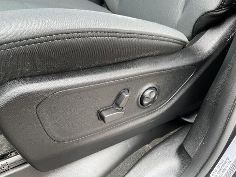 Used 2021 RAM 1500 Lone Star image 12