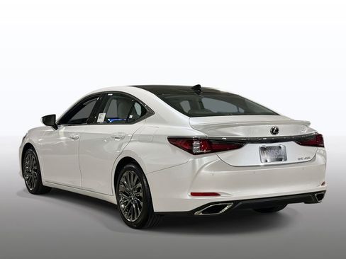 Used 2025 Lexus ES 350 w/ Accessory Package (Z1) FWD image 11