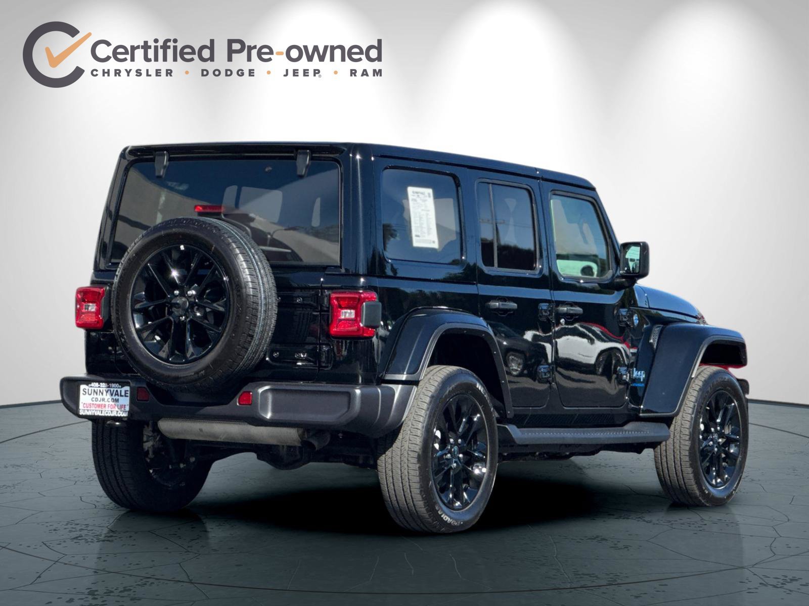 Certified 2025 Jeep Wrangler Unlimited Sahara AWD/4WD image 4